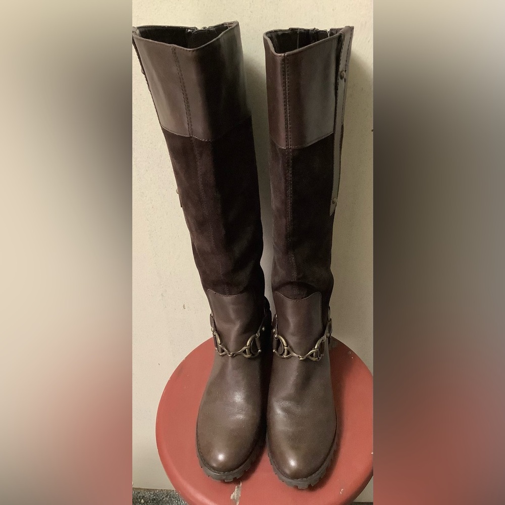 NWOT Etieene Aigner Boots Chocolate Brown Size 6
